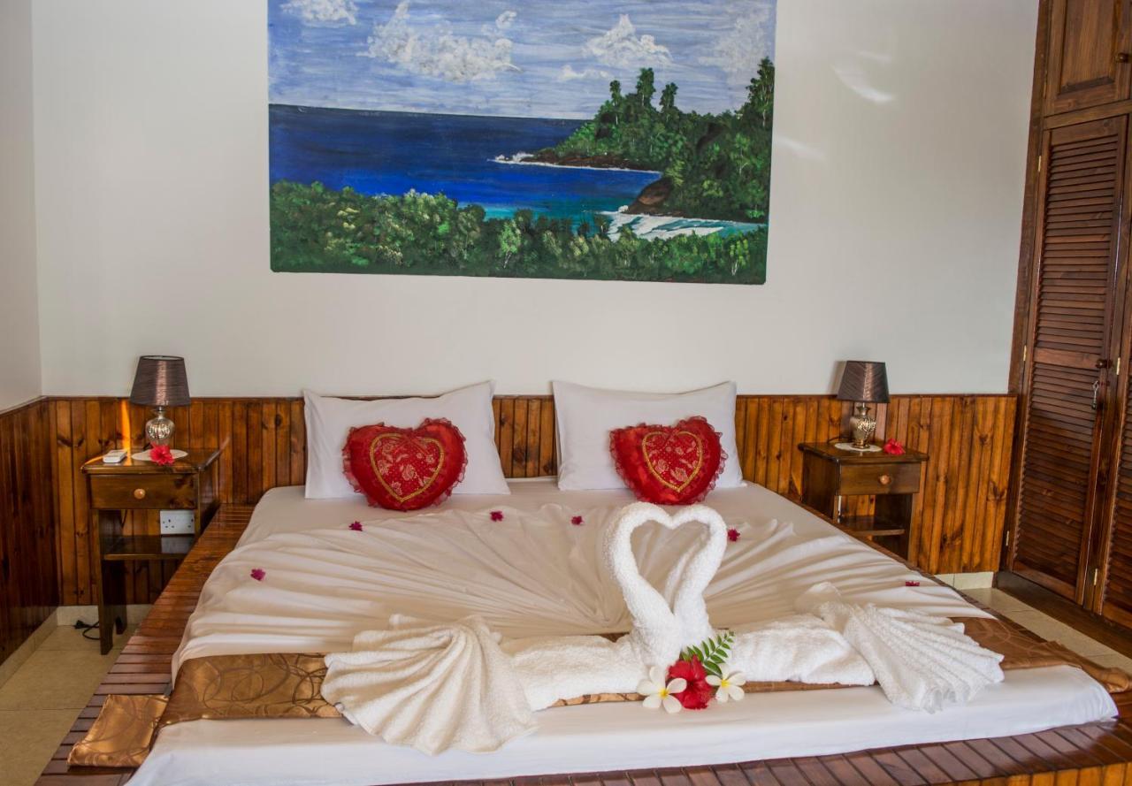 Les Elles Guesthouse Self Catering Baie Lazare  外观 照片