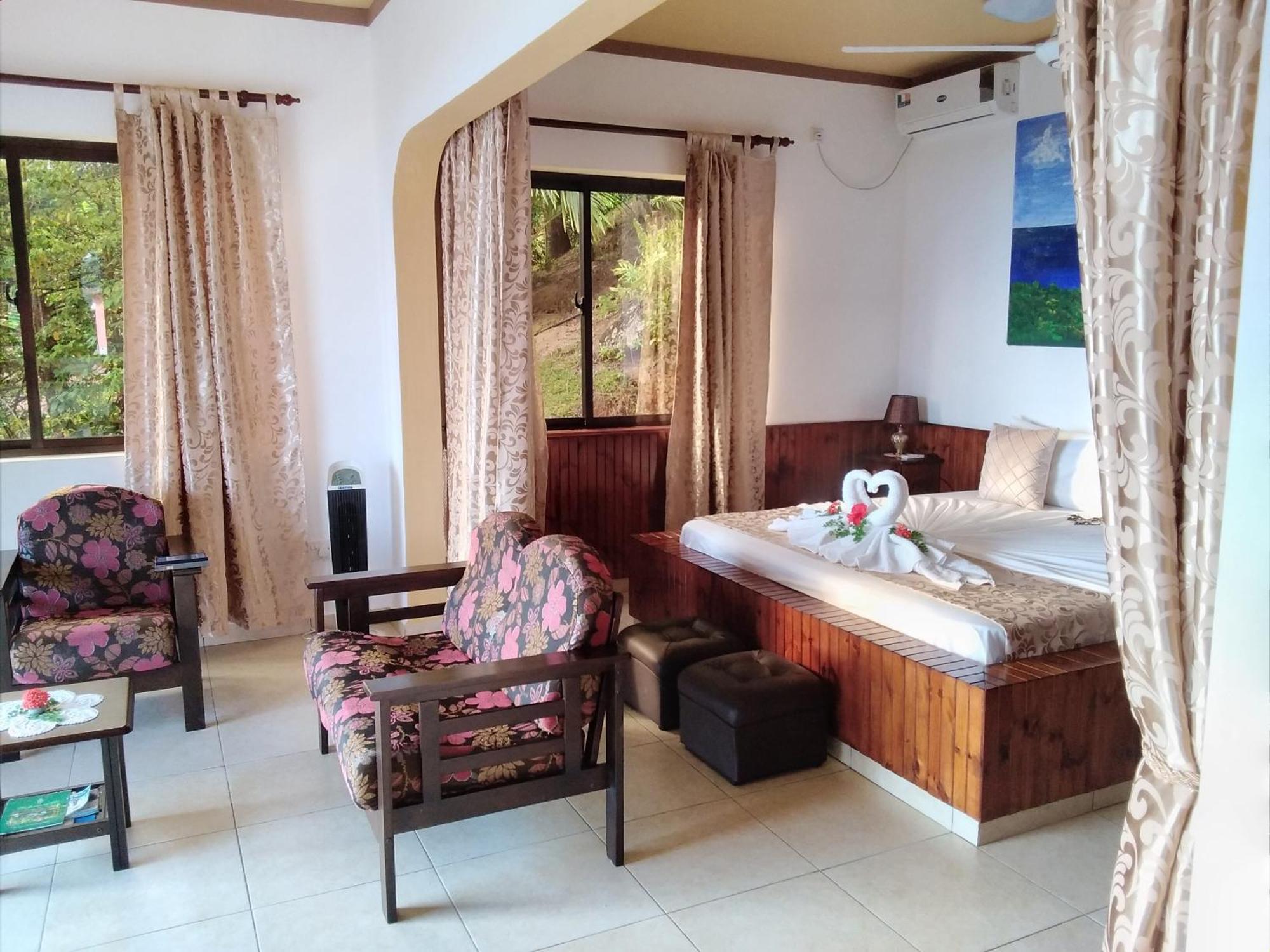 Les Elles Guesthouse Self Catering Baie Lazare  客房 照片