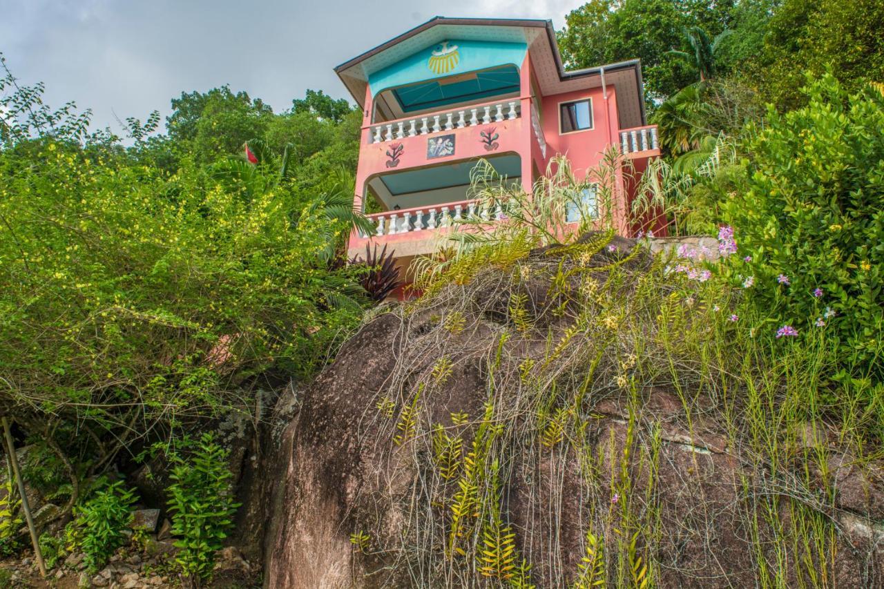 Les Elles Guesthouse Self Catering Baie Lazare  外观 照片
